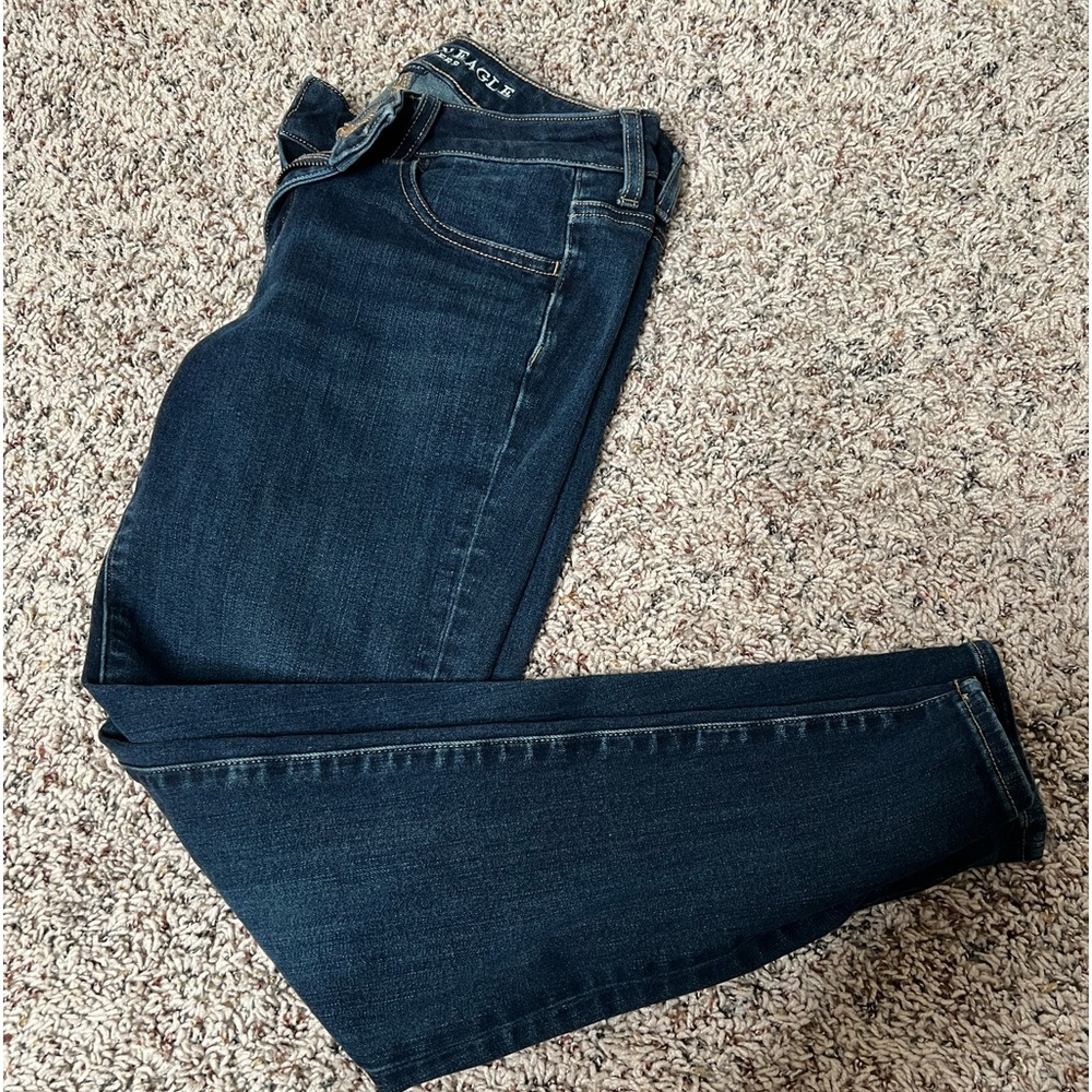 American Eagle Super Stretch Jeans, No rips, size 4